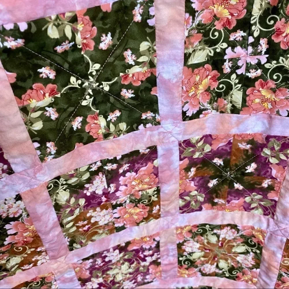 Handmade NWT floral lap quilt pink, burgundy and green size 52” X 41”